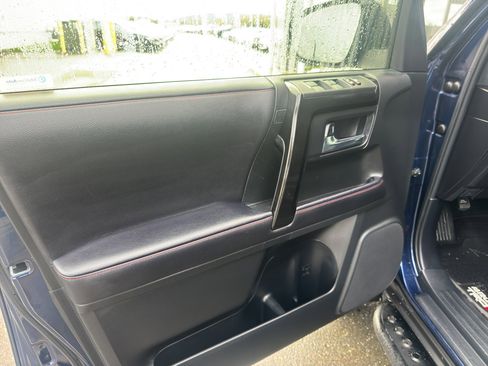 Used 2021 Toyota 4Runner TRD Off-Road Premium image 28