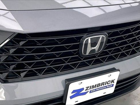 Certified 2025 Honda Accord Sport image 31