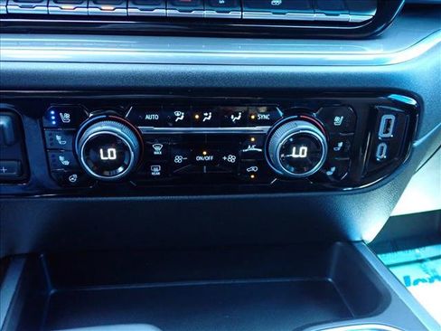 Used 2025 Chevrolet Silverado 1500 High Country AWD/4WD image 20