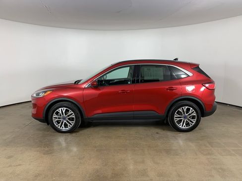 Used 2020 Ford Escape SEL image 16