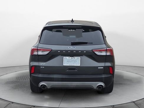 Used 2020 Ford Escape SE image 4