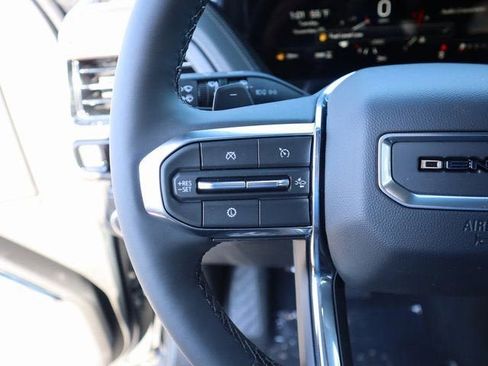 New 2026 GMC Yukon Denali w/ Sun & Power Step Package AWD/4WD image 32