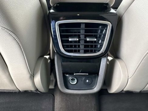 Certified 2023 Lincoln Nautilus AWD w/ Premium Package image 17