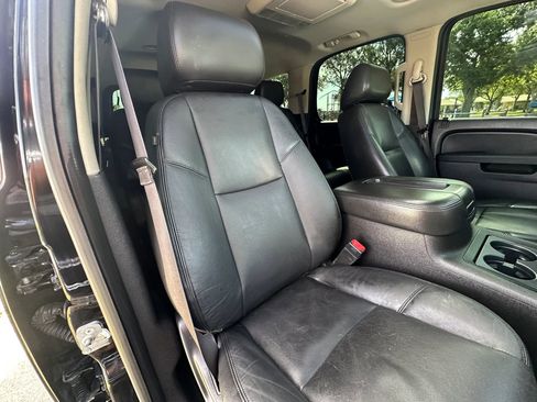 Used 2013 Chevrolet Tahoe LTZ image 20