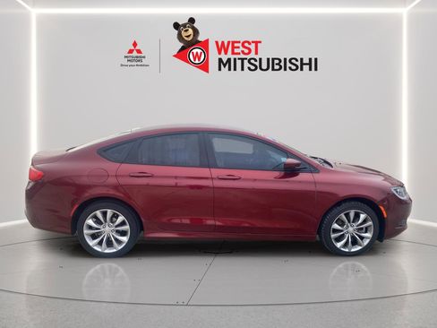 Used 2015 Chrysler 200 S w/ Comfort Group image 5