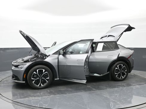 Used 2024 Kia EV6 Wind w/ Wind Technology Package image 50