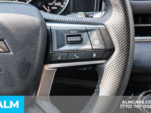 Used 2025 Mitsubishi Outlander SE FWD image 36