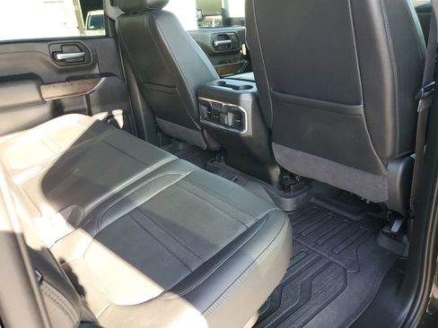 Used 2022 GMC Sierra 2500 Denali w/ Denali Ultimate Package image 32
