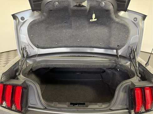 Used 2022 Ford Mustang Premium image 12