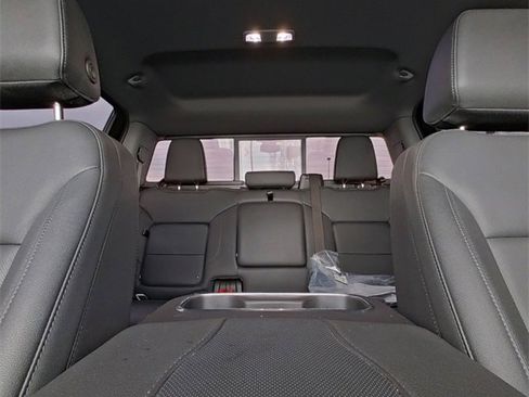 Used 2025 GMC Sierra 2500 SLT w/ SLT Premium Package image 27