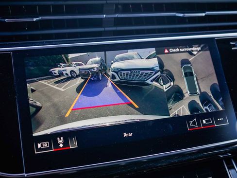 Used 2025 Audi Q7 Premium Plus w/ Premium Plus Package image 25