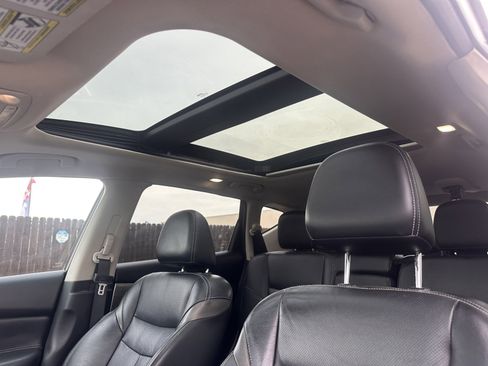 Used 2016 Nissan Murano Platinum w/ Platinum Technology Package image 14