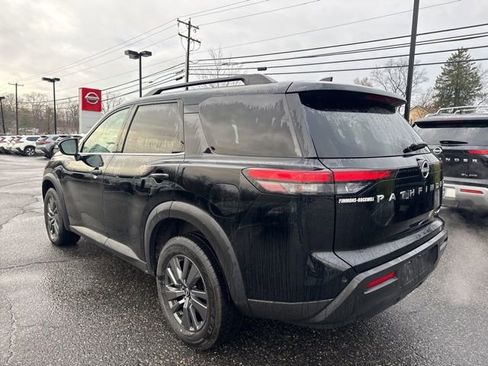 Certified 2023 Nissan Pathfinder SV image 5