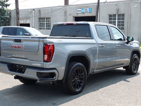 Used 2025 GMC Sierra 1500 Elevation AWD/4WD image 3
