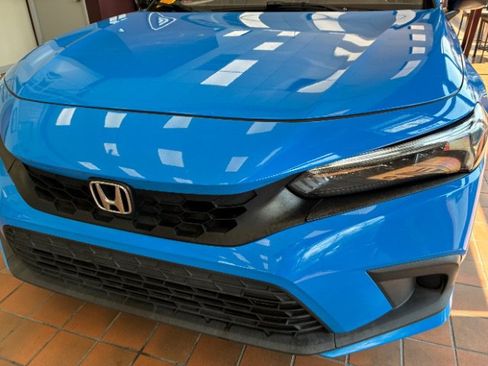 Used 2022 Honda Civic Sport image 9