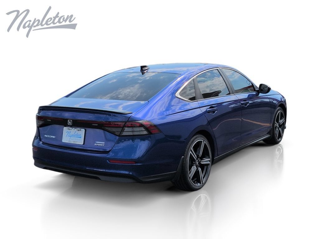 Used 2024 Honda Accord Sport image 6