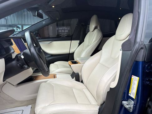 Used 2019 Tesla Model S Long Range AWD/4WD image 9