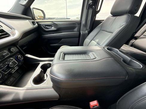Used 2024 Chevrolet Tahoe RST w/ Luxury Package AWD/4WD image 27