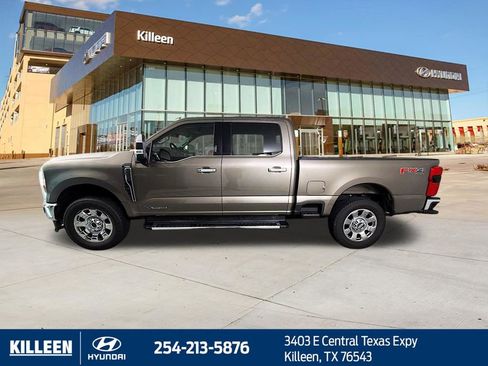 Used 2023 Ford F250 Lariat w/ Chrome Package AWD/4WD image 4