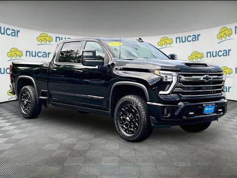 Used 2024 Chevrolet Silverado 2500 High Country w/ Midnight Edition AWD/4WD image 1