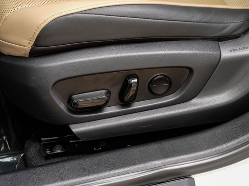 Used 2019 Lexus ES 350 w/ Premium Package image 29