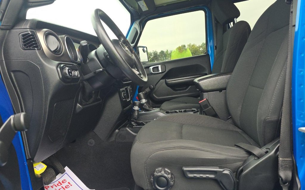 Used 2021 Jeep Gladiator Sport AWD/4WD image 6