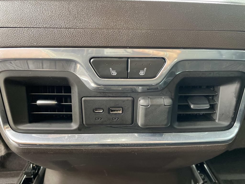 Used 2021 GMC Sierra 1500 Denali w/ Denali Ultimate Package AWD/4WD image 12