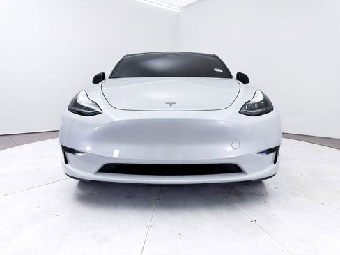 Used 2024 Tesla Model Y Performance AWD/4WD image 23