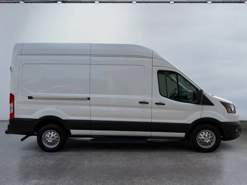 Used 2023 Ford Transit 250 148 High Roof AWD w/ Exterior Upgrade Package image 3