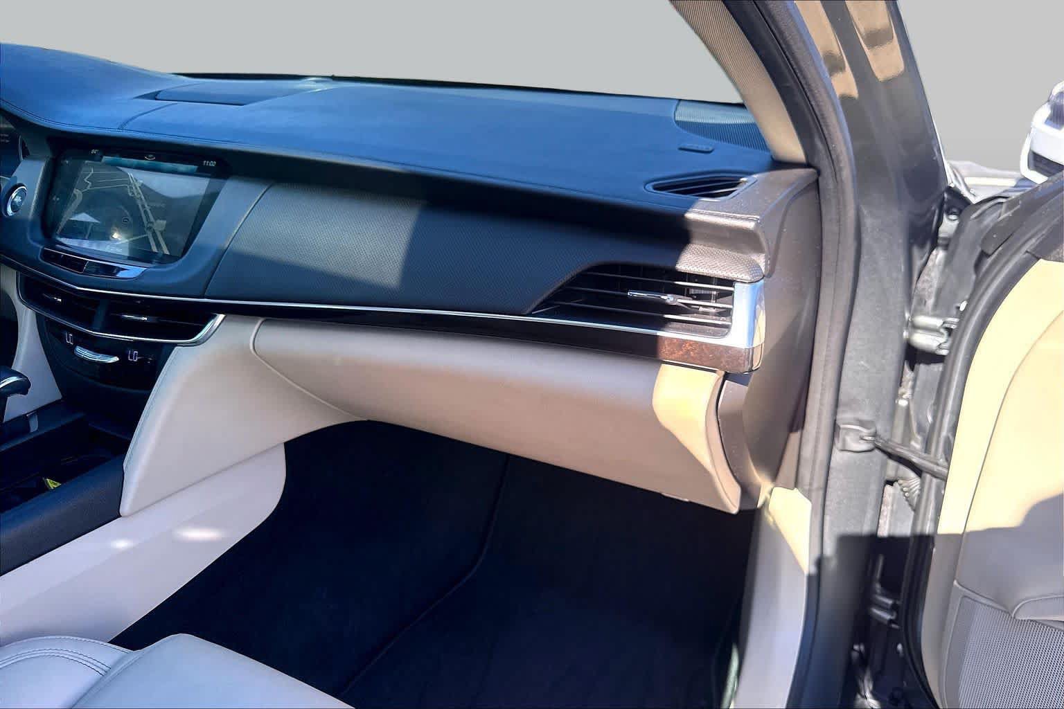 Used 2017 Cadillac CT6 2.0T RWD image 19