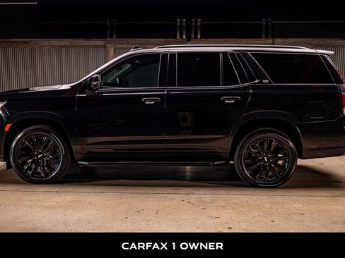 Used 2021 Cadillac Escalade Sport w/ LPO, Illumination Package image 5