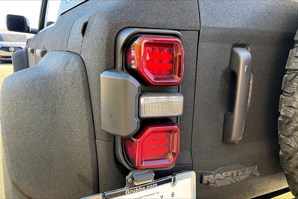 Used 2022 Ford Bronco Raptor w/ Interior Carbon Fiber Pack 6 AWD/4WD image 40
