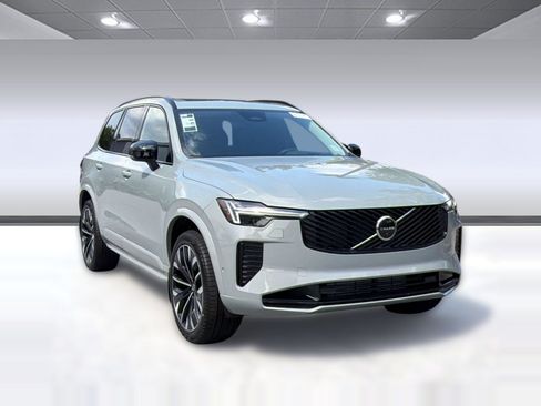 New 2026 Volvo XC90 T8 Ultra w/ Protection Package AWD/4WD image 7