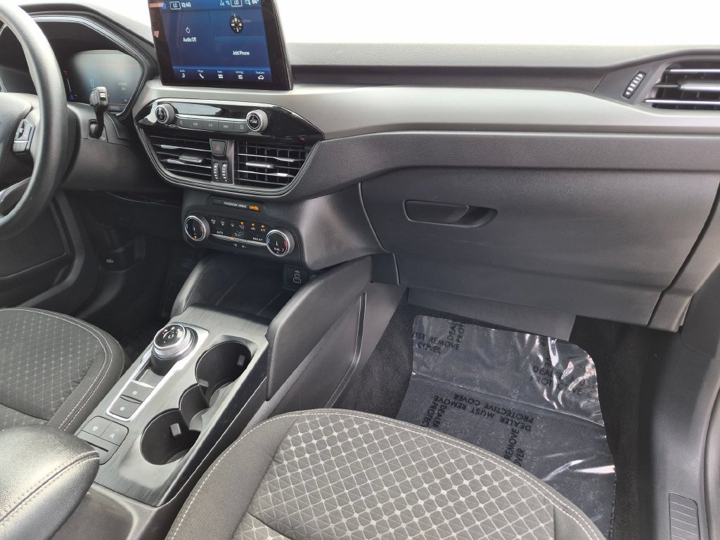 Used 2025 Ford Escape Active AWD/4WD image 30