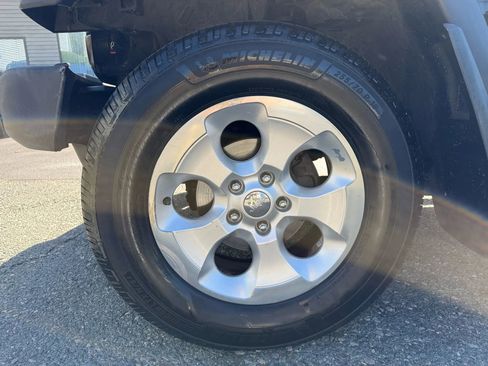 Used 2007 Jeep Wrangler X image 12