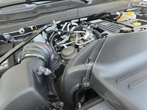 New 2026 RAM 2500 Laramie AWD/4WD image 22