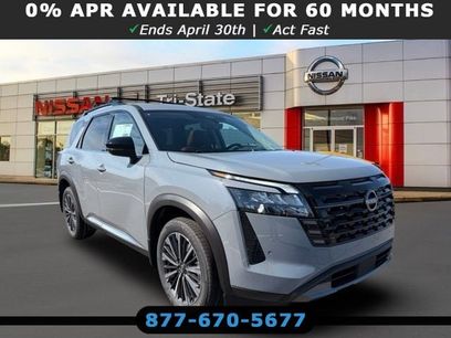 New 2026 Nissan Pathfinder Platinum w/ Cargo Package