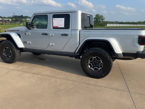 Used 2022 Jeep Gladiator Mojave w/ LED Lighting Group AWD/4WD image 6