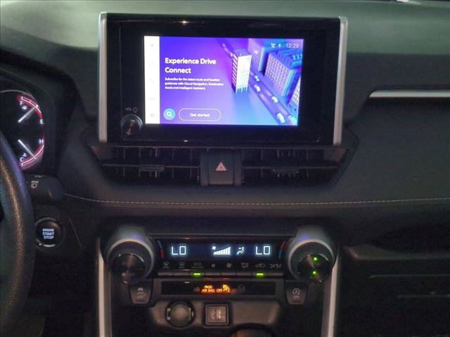 Used 2025 Toyota RAV4 XLE FWD image 14