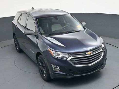 Used 2019 Chevrolet Equinox LS w/ LS Convenience Package image 32