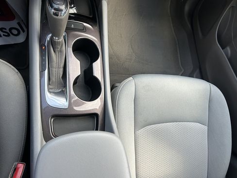 Used 2020 Chevrolet Malibu LS FWD image 12