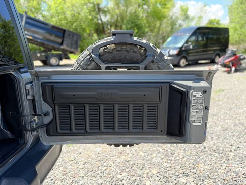 Used 2019 Jeep Wrangler Unlimited Sport AWD/4WD image 17