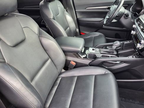 Used 2022 Kia Telluride S image 12