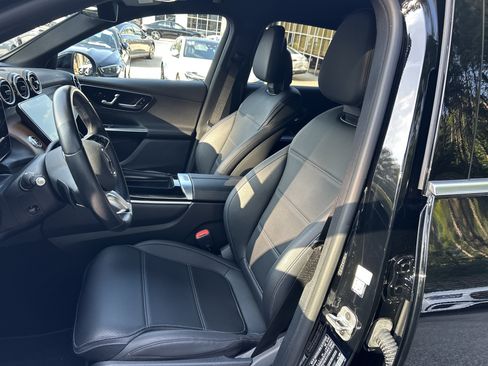 Certified 2025 Mercedes-Benz GLC 300 image 23