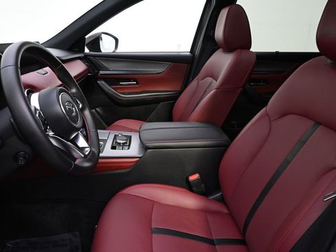 Certified 2025 MAZDA CX-70 3.3 Turbo S w/ Premium Package AWD/4WD image 13