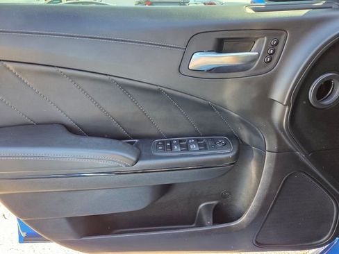 Used 2023 Dodge Charger R/T w/ Plus Group image 30