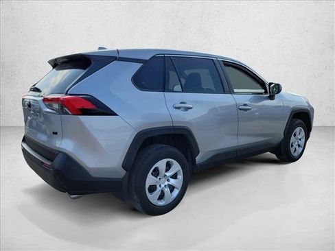 Used 2023 Toyota RAV4 LE FWD image 5