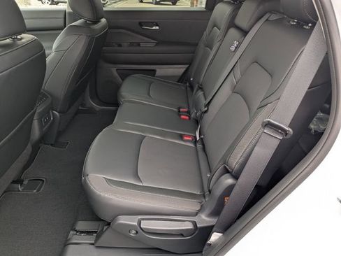 New 2026 Nissan Pathfinder SL AWD/4WD image 25