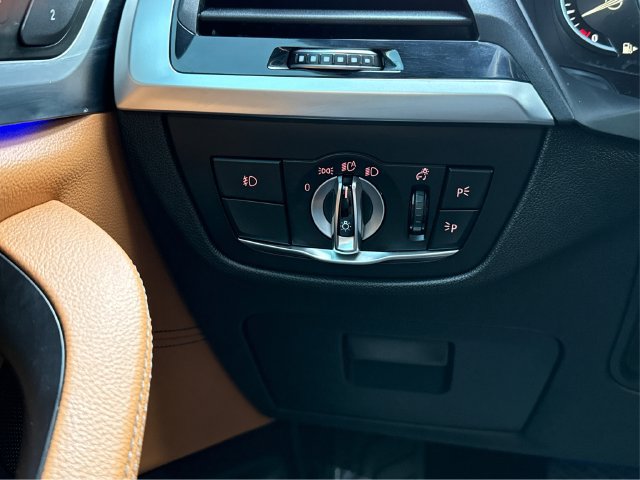 Used 2019 BMW X3 xDrive30i w/ Driving Assistance Package AWD/4WD image 20