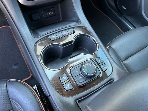 Certified 2023 GMC Acadia AT4 w/ Technology Package image 39